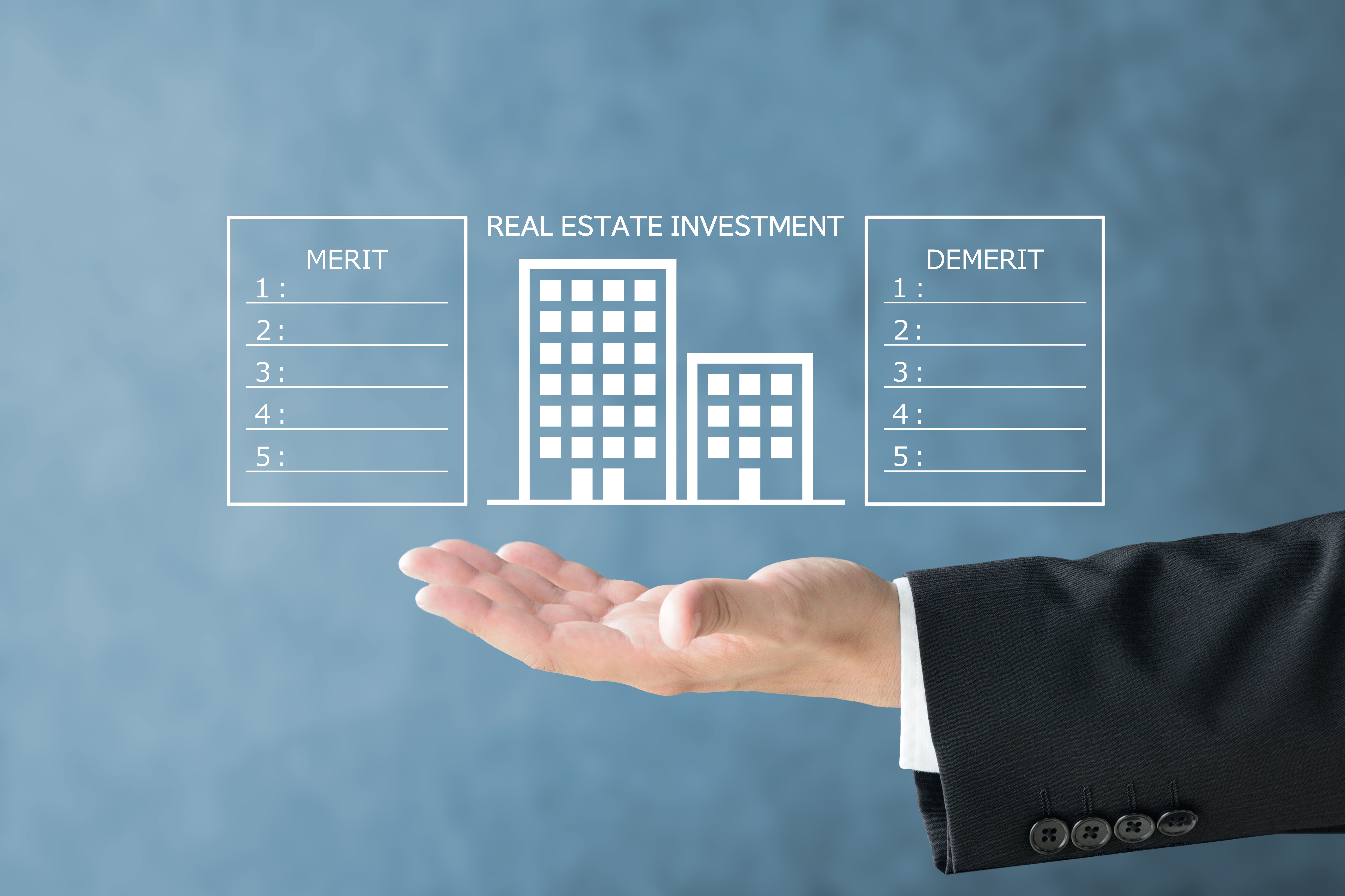 Comparison chart of off-plan and ready property investment yields and risks in global real estate markets.